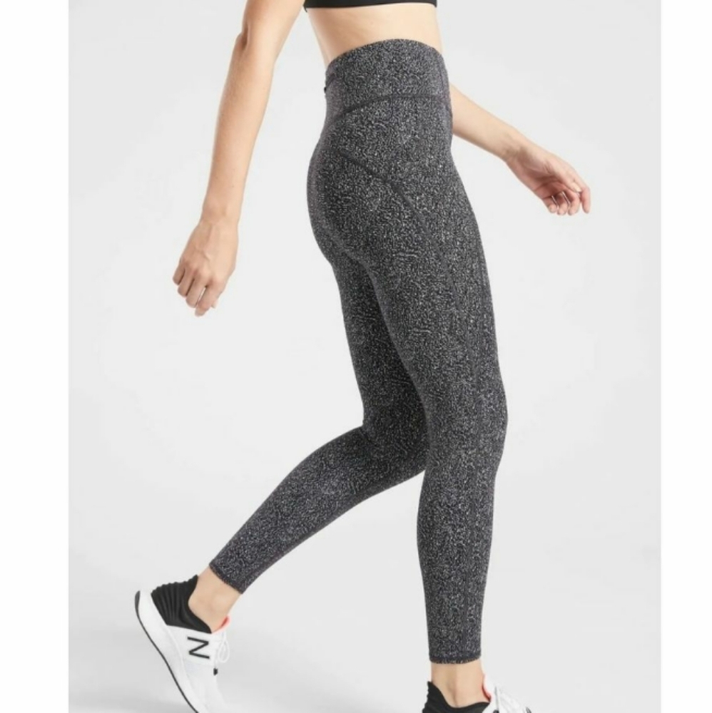 Athleta lighting stash leggings